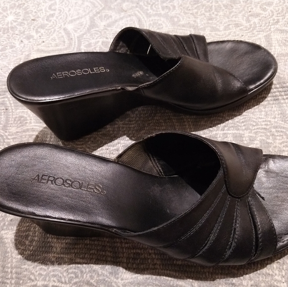 Leather Aerosols wedge sandals - Picture 3 of 3